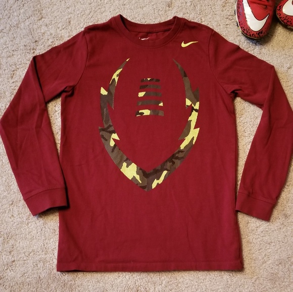 Nike football design Top - Picture 1 of 2